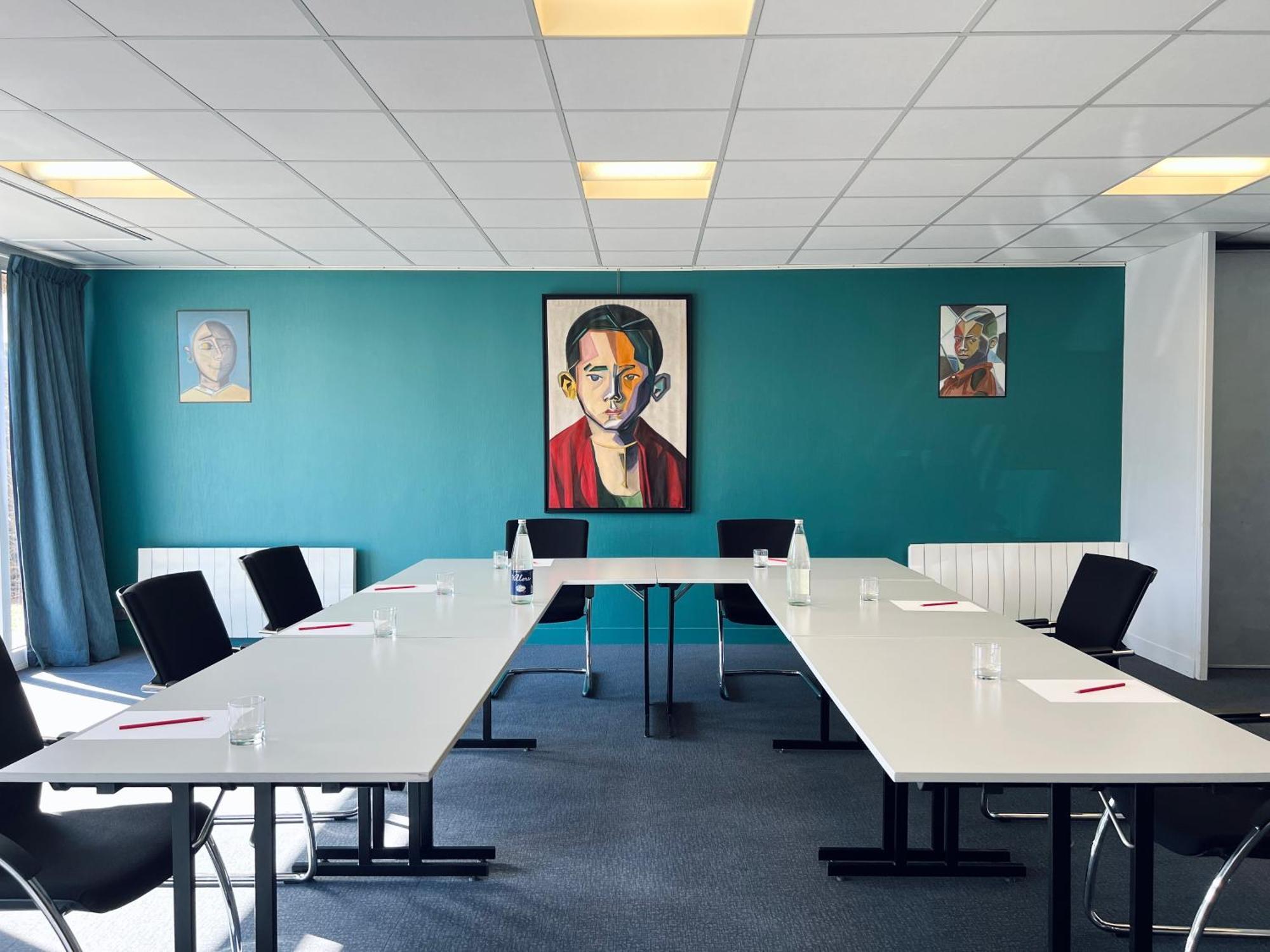 Le Pre Saint Germain Hotell Louviers Eksteriør bilde