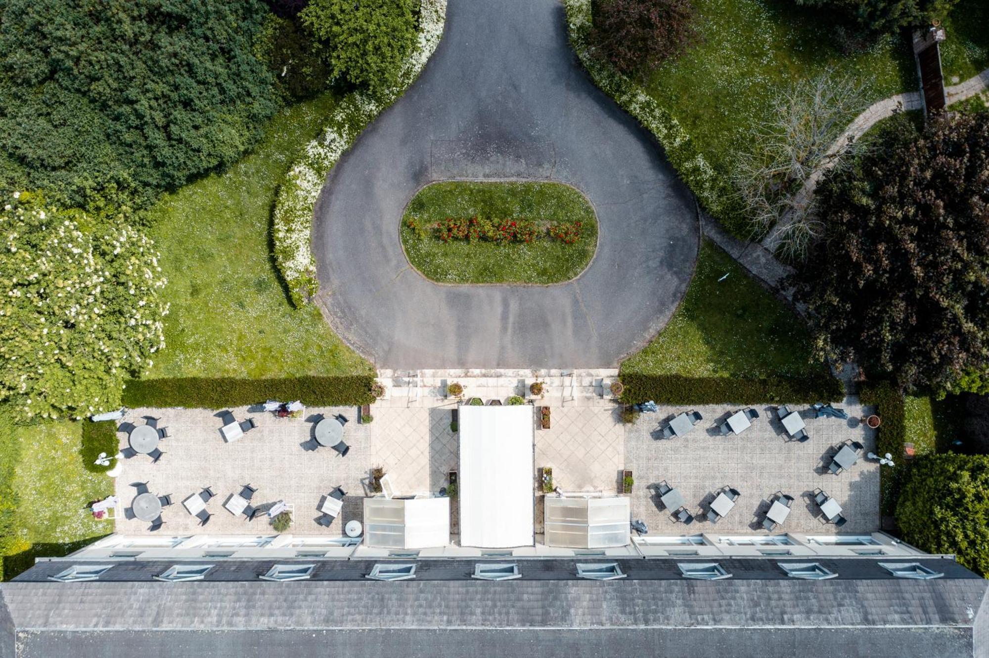 Le Pre Saint Germain Hotell Louviers Eksteriør bilde
