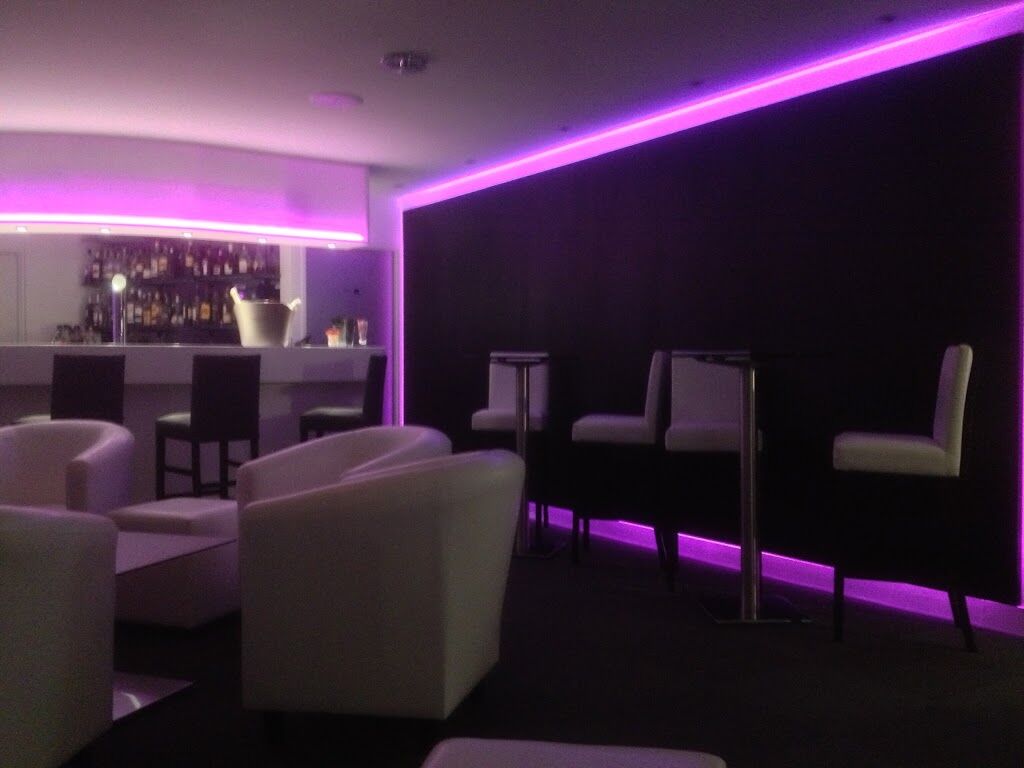 Le Pre Saint Germain Hotell Louviers Eksteriør bilde